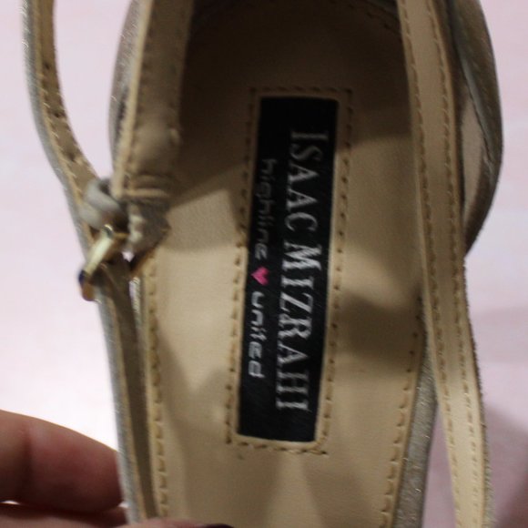 Isaac Mizarhi Gold Lovely Cutout Peep Toe Heels - Picture 8 of 9